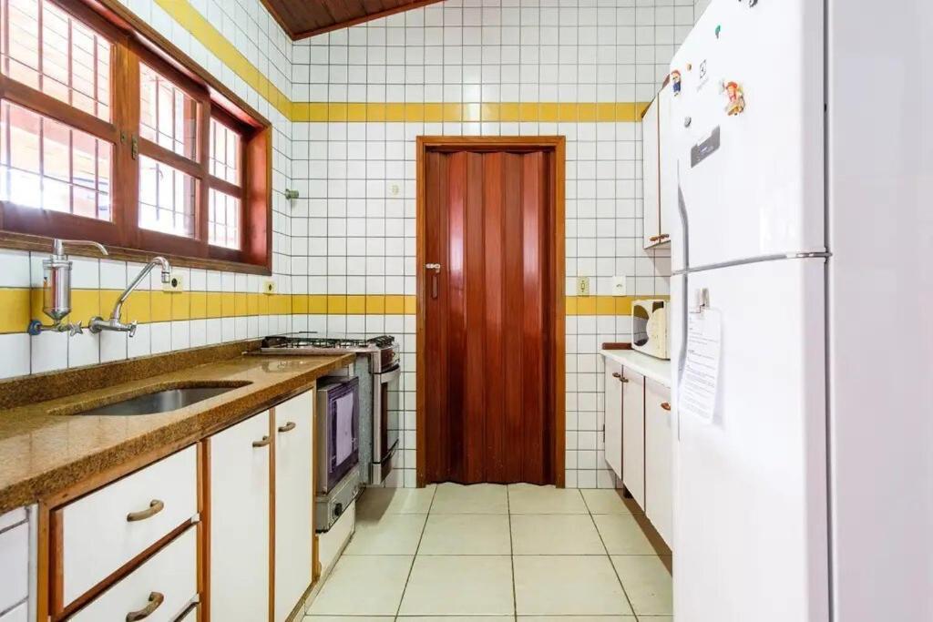 Bh4 - Bh4: Casa Com Piscina Ao Lado Da Praia Grande อูบาตูบา ภายนอก รูปภาพ
